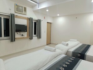 Family Quadruple Room - Hotel Assi Retreat (Varanasi)
