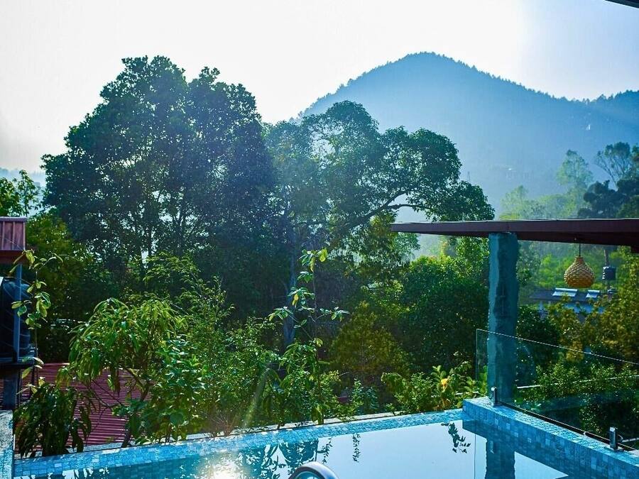 6 piscinas al aire libre