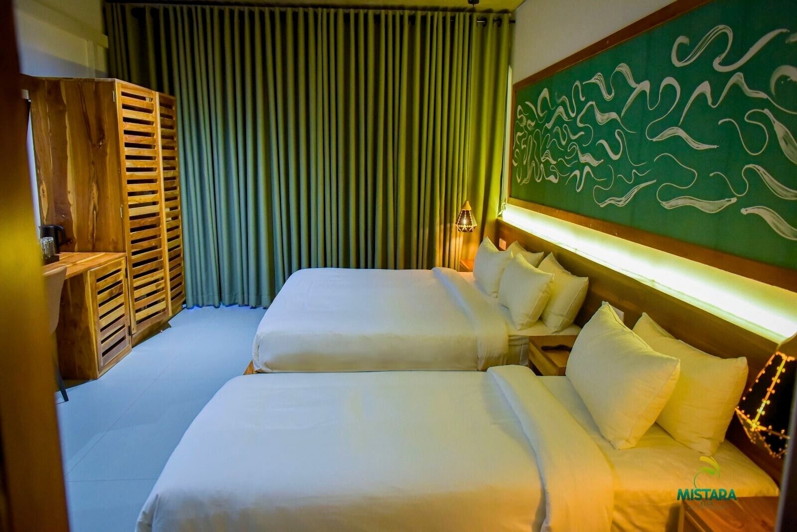 Kamar Double atau Twin Deluks, balkon, pemandangan gunung