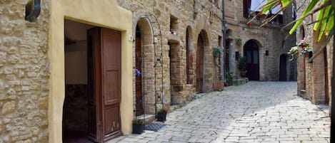 Dettaglio esterni
