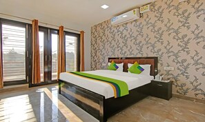 Deluxe Double Room - Posh Classic (Gurugram)