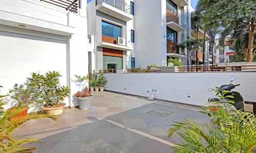 Posh Classic, sector 45, millenium city centre, gurugram