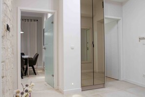 Interior - VibeHaus Center of Split City only 400m from Beach (Split)