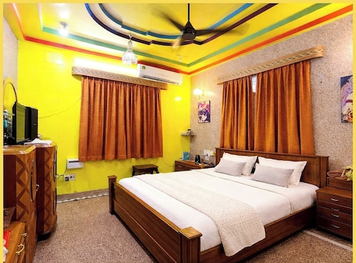 Gopal Residency near Keli Kunj & ISCKON