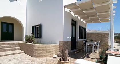 Traditional CycladicStudio-Zefyria
