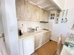 Private kitchen - Traditional CycladicStudio-Zefyria (Zefiria Milos)