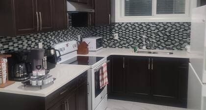 Affordable Cozy Suite! Entire Unit,Private Entrance,Free Parking, Self Check-in