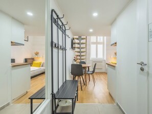 Interior - Beautiful apartment for 4 people with WIFI, TV and pets allowed (Prague)