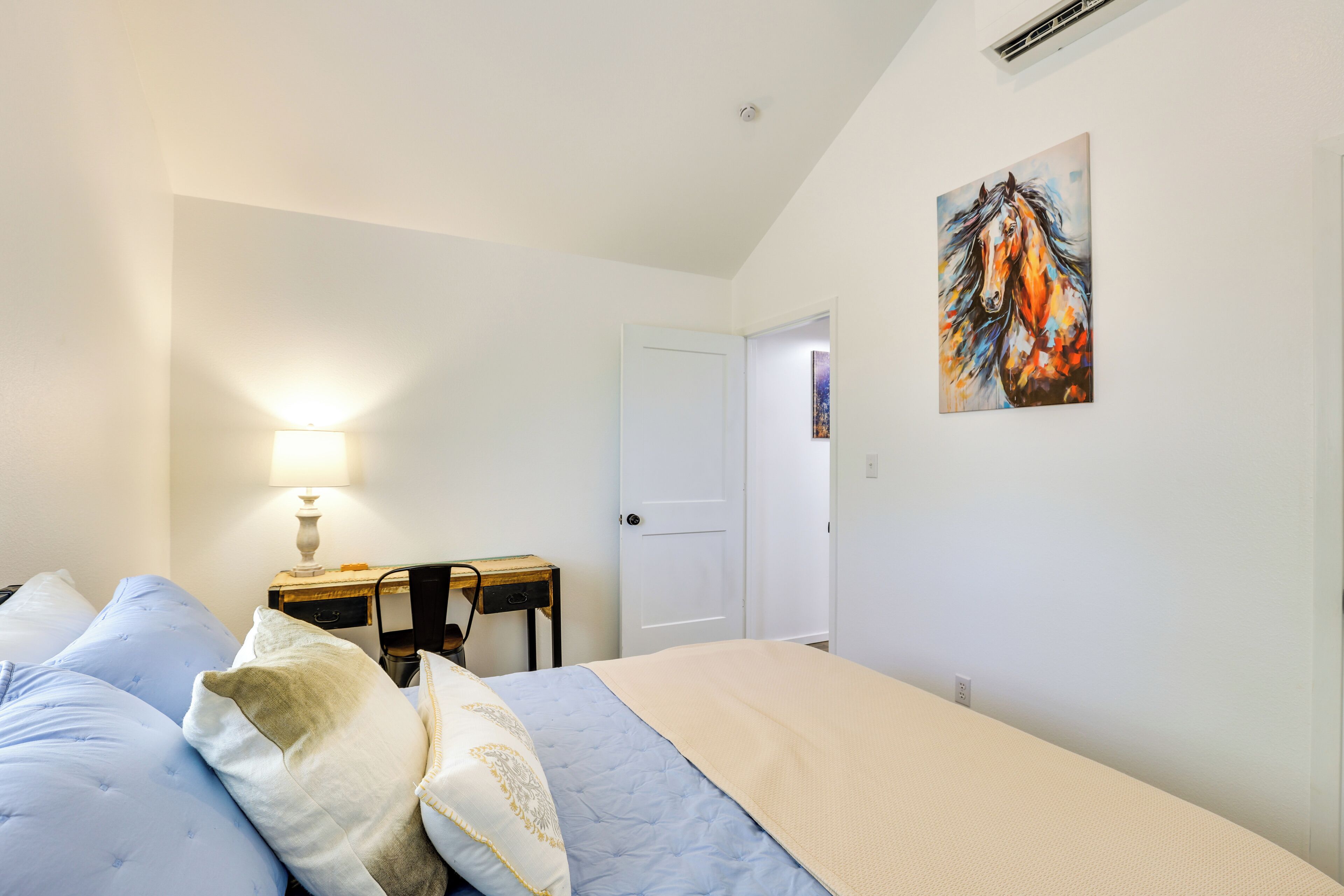 1 chambre, fer et planche à repasser, accès Internet, draps fournis