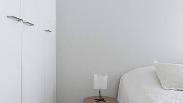 Standard-huoneisto, parveke, järvinäköala