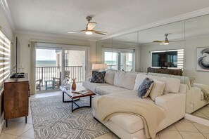 TV - Sleek, Oceanfront Unit in Daytona Beach Shores! (Daytona Beach Shores)