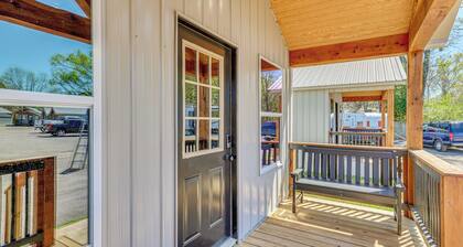 Fish, Explore & Unwind: Couple's Cabin in Joaquin