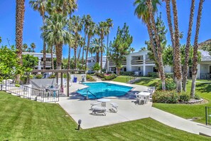 Pool - 5 Mi to Dtwn! Extended-Stay Palm Springs Condo (Palm Springs)