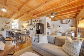Fernseher, Kamin, Videospiele, Stereoanlage