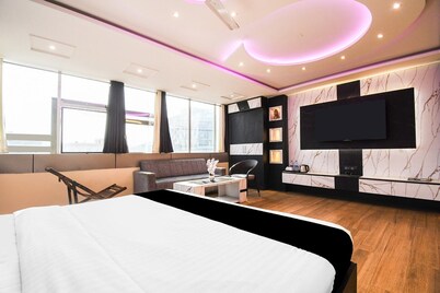 Super Deluxe Room Super Collection O Hirak Road Dhanbad