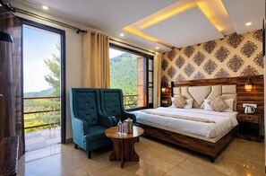 Hypo-allergenic bedding, desk, soundproofing, free WiFi - Premium Hotel M-S Resort Dalhousie (Dalhousie)