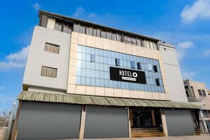 Exterior - Super Hotel O Pachgaon (Kolhapur)