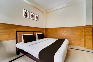 Room - Super Hotel O Kollamkudimughal Kakkanad (Kochi)
