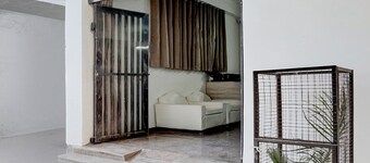 Deluxe Super Collection O Sector 7 Rohini