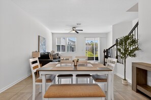 Dining - Lux resort 3BR home Escape Pool Gym St Augustine (St. Augustine)