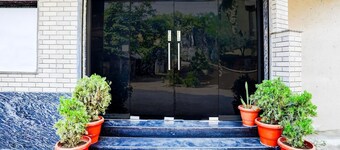 Super Collection O Hingna Road