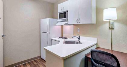 2 Full Beds | Non-Smoking, Kitchen