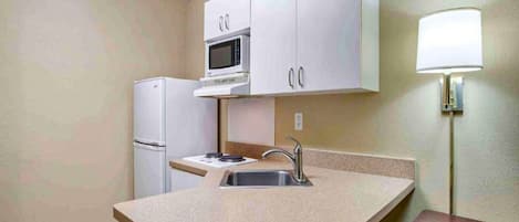 Fridge, microwave, stovetop, toaster