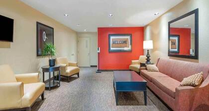 1 Queen Bed | Non-Smoking, Kitchen