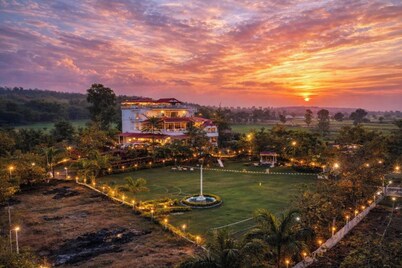 The Golden View Farm & Resort