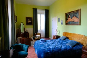 Deluxe Double Room, Garden View | Individually decorated, individually furnished, blackout drapes - Le relai des favorites (Thizy-les-Bourgs)