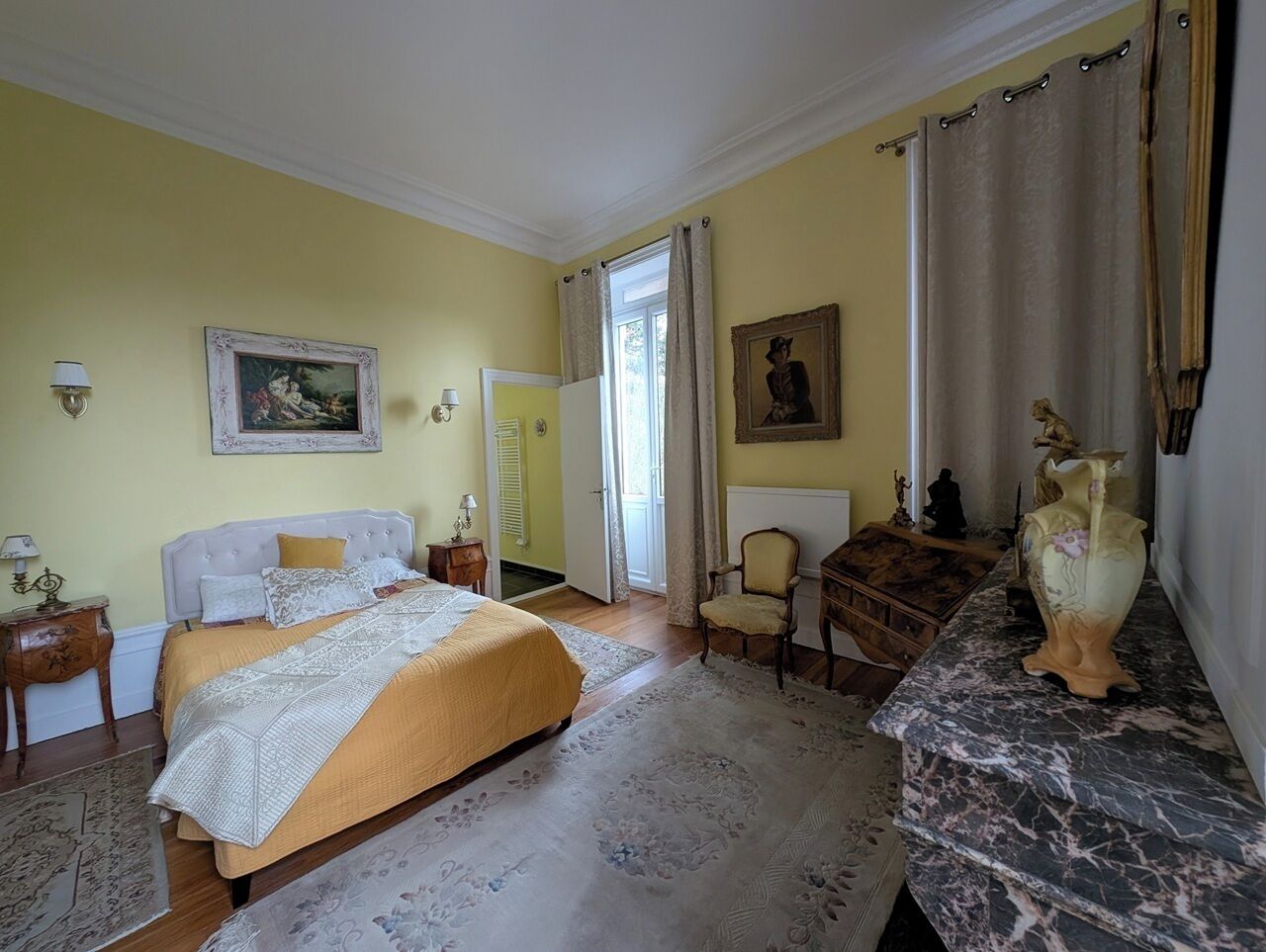 Deluxe Suite, Garden View | Individually decorated, individually furnished, blackout drapes