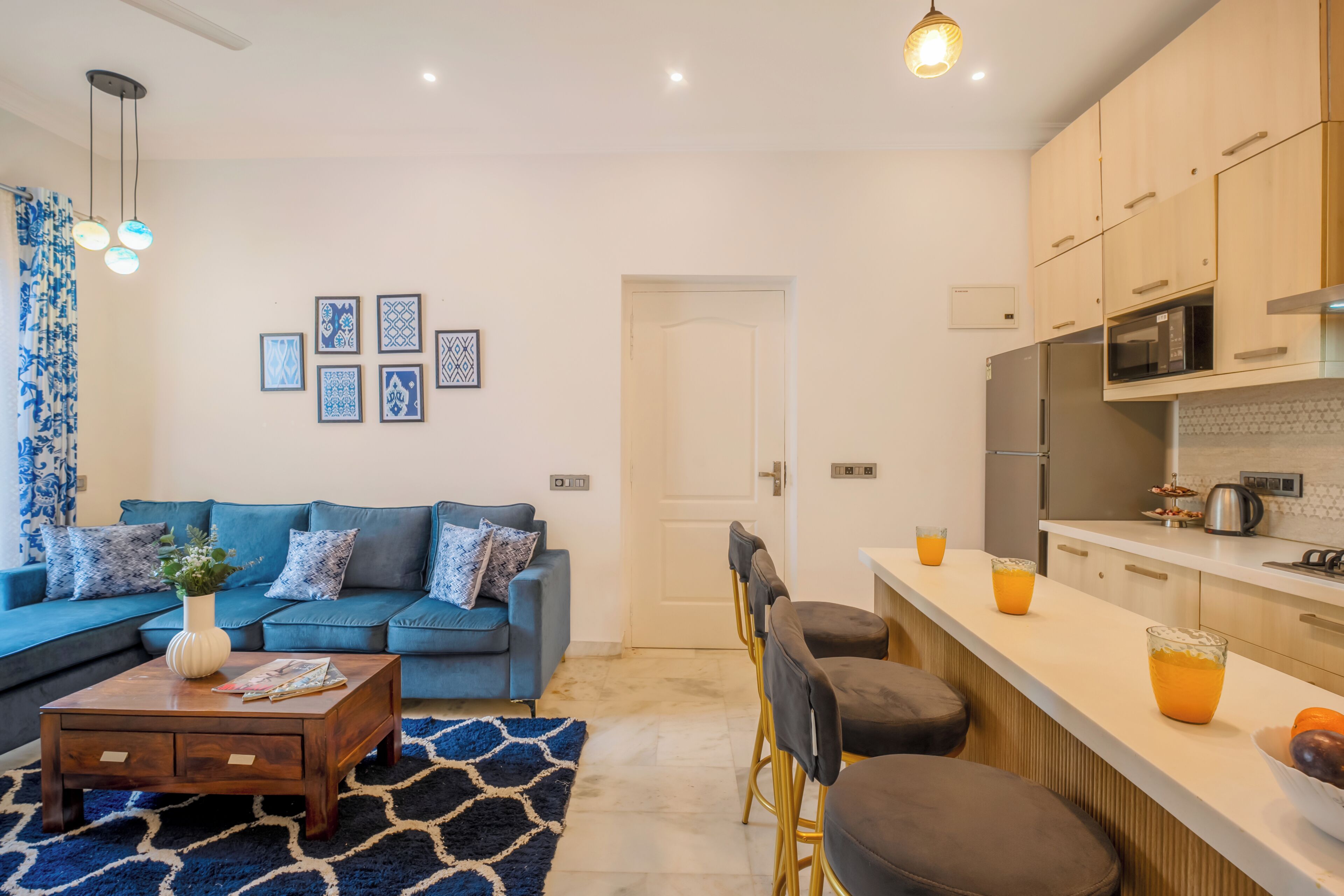 Apartment, 2 Bedrooms, Kitchenette | Living area