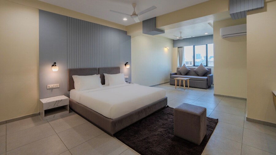 HOTEL MONVILLE ALKAPURI