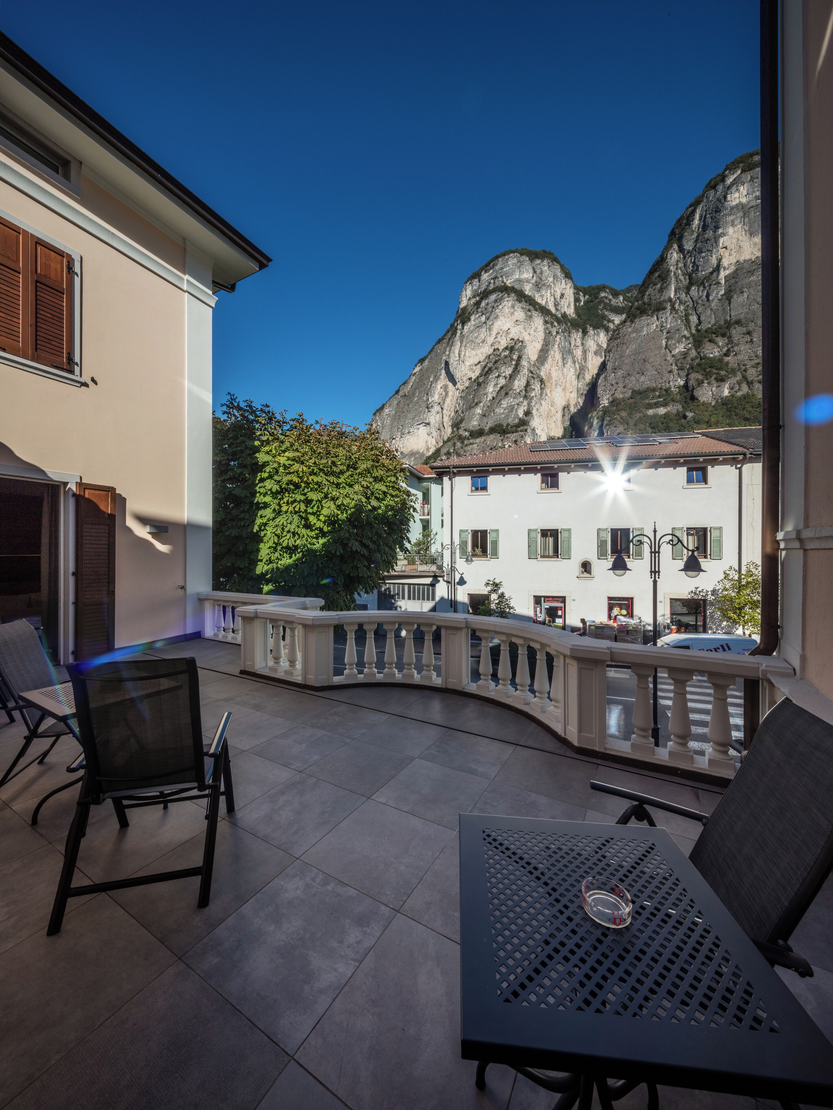 Deluxe-Zimmer, Bergblick | Terrasse/Patio