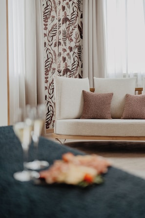 Luxury Triple Room | Interior - Hotel Centrale (Mezzocorona)