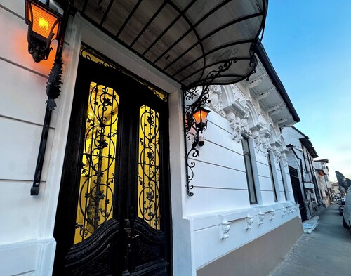 Chateau D'Amour Luxury Boutique