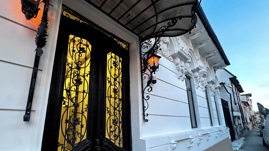 Chateau D'Amour Luxury Boutique