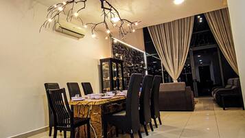 Luxury Villa, Courtyard View | Tempat makan