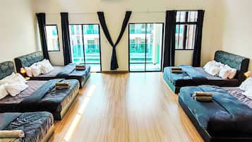 Luxury Villa, Courtyard View