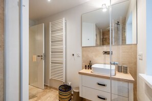 Shower, hair dryer, towels, soap - Sjipwai-Hüs 13a - Sjipwai-Hüs 13c in Westerland (Sylt)