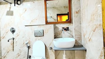 Double Room | Bathroom