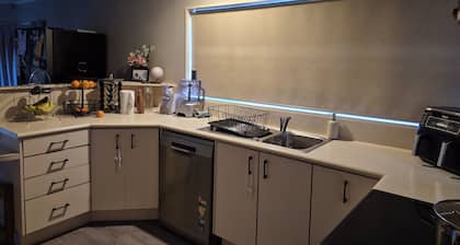 Three Beds in the Heart of the Royal City for your peace of mind