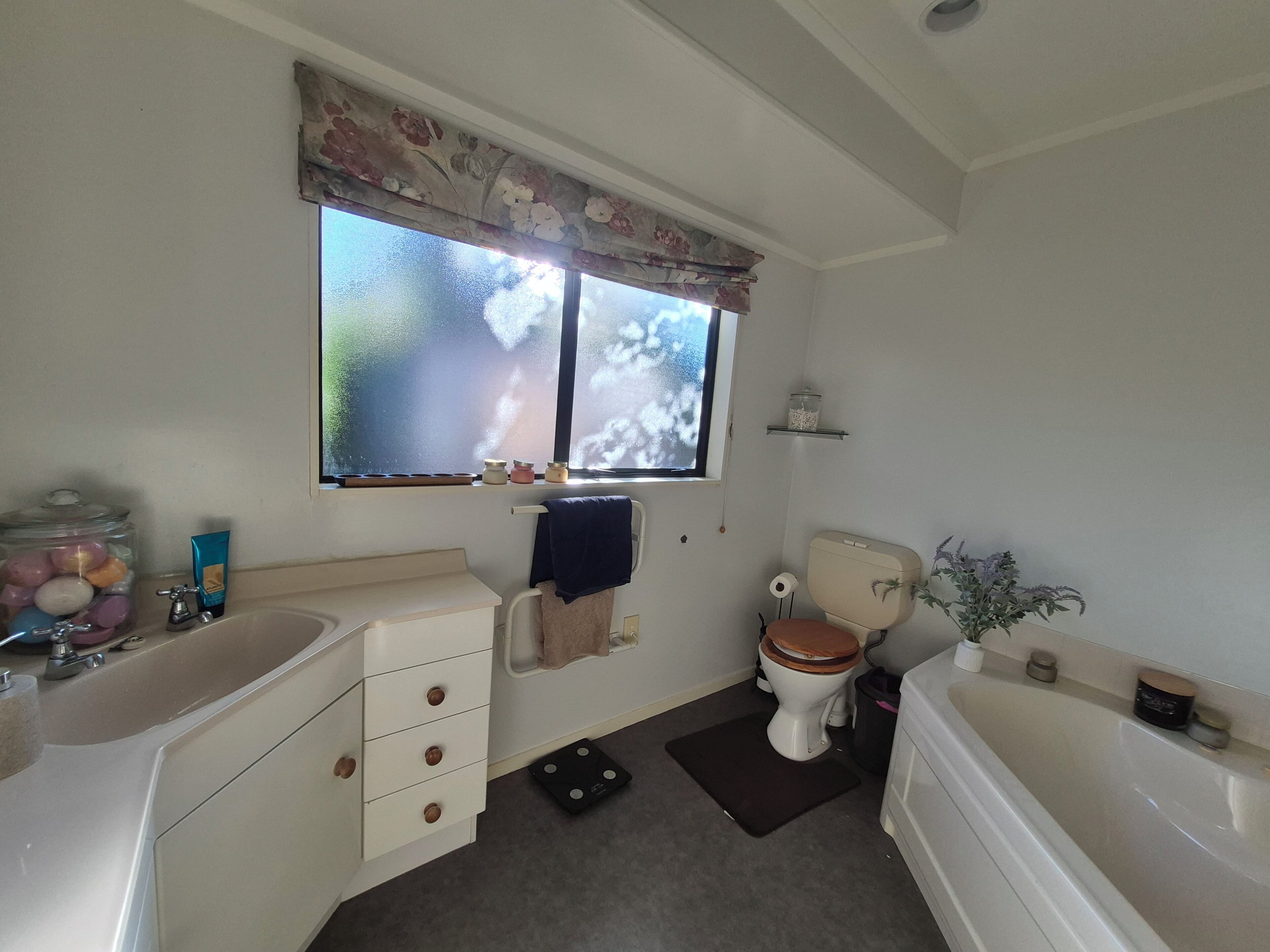 Jetted bath, eco-friendly toiletries, hair dryer, bidet