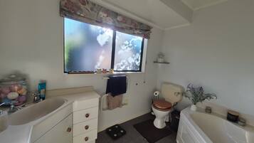 Jetted bath, eco-friendly toiletries, hair dryer, bidet