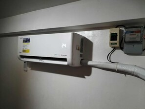 Miscellaneous - Girls Dormitory and Bedspacer Semi-Furnished w/ Wi-Fi & AC in Valenzuela (Valenzuela)
