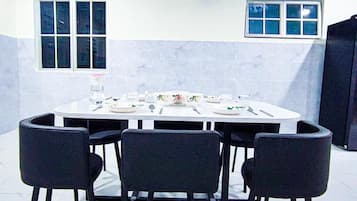 Maison, vue sur la cour intérieure | Restauration