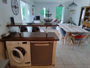 Interior - House for rent in Mios by the week or long weekend (Mios)
