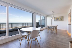 Dining - 3 bedroom accommodation in NIEUWPOORT (NIEUWPOORT)