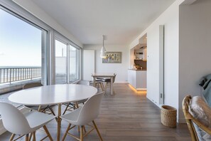 Dining - 3 bedroom accommodation in NIEUWPOORT (NIEUWPOORT)