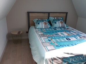 Room - In the heart of Ploumanac'h, renovated fisherman's house (Perros-Guirec)